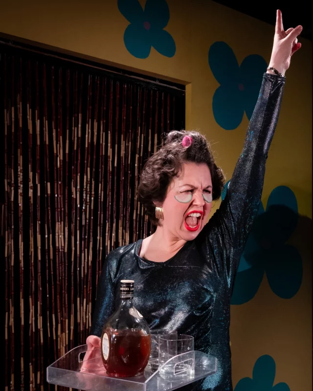 I lördags spelade den sista föreställningen av Tant Blomma på Regionteatern Bleking Kronoberg. Vi vill rikta ett stort tack till all publik som såg föreställningen och all kärlek som den fick - både på turné och i våra egna salonger.